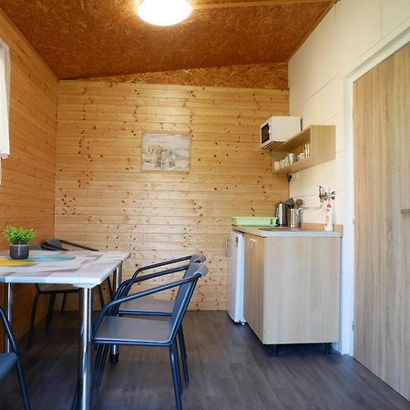 Camping Roznov Rožnov pod Radhoštěm Extérieur photo
