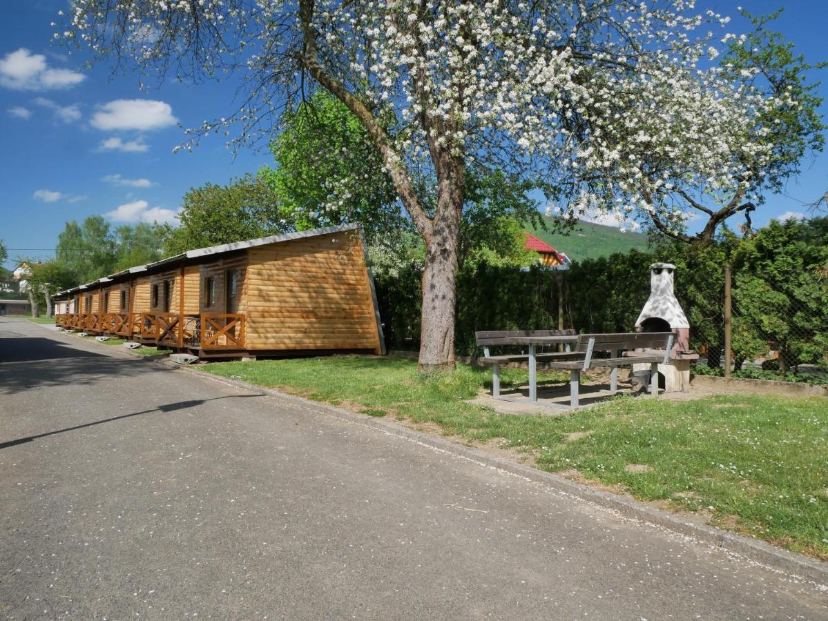 Camping Roznov Rožnov pod Radhoštěm Extérieur photo