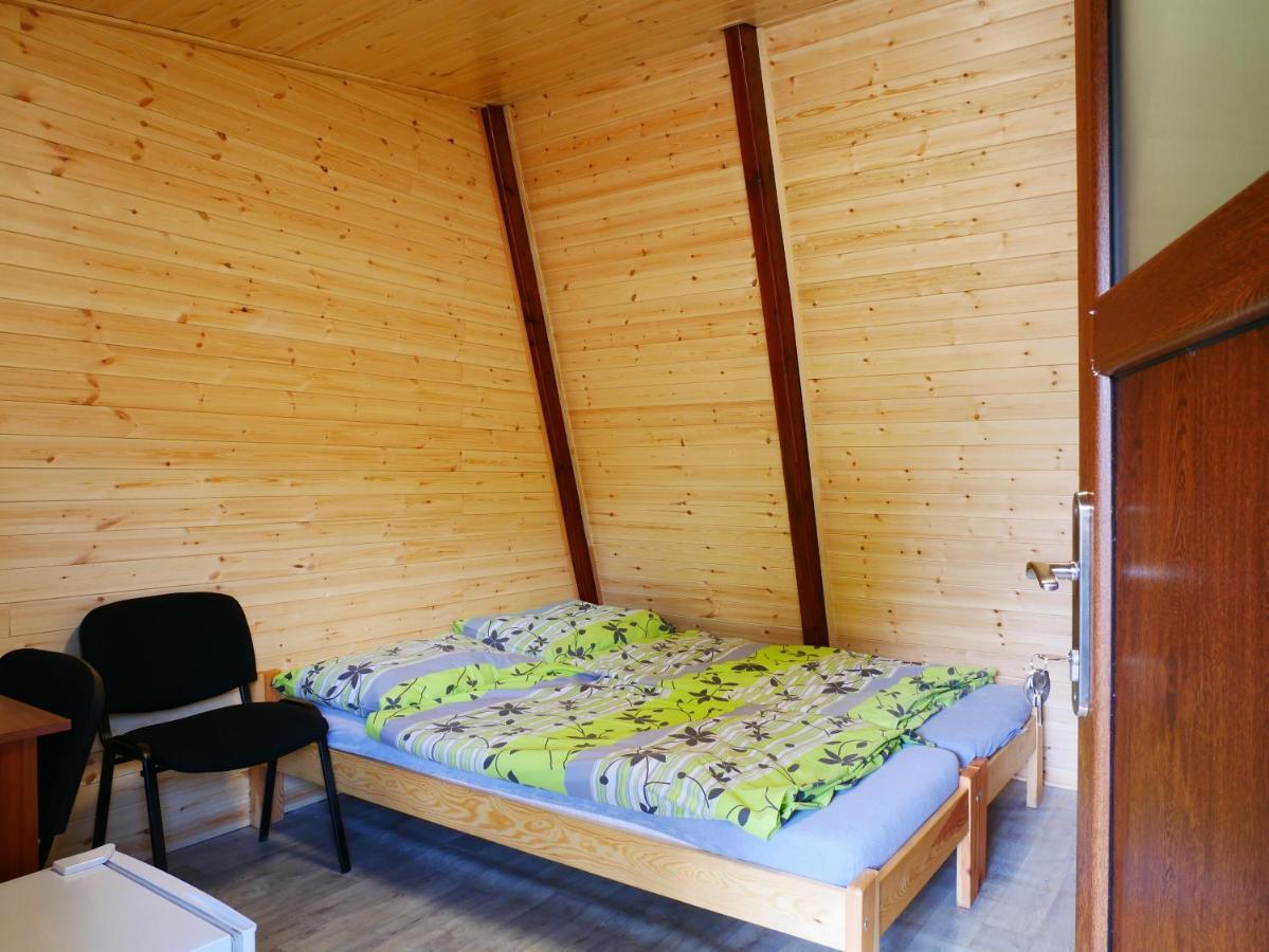 Camping Roznov Rožnov pod Radhoštěm Extérieur photo