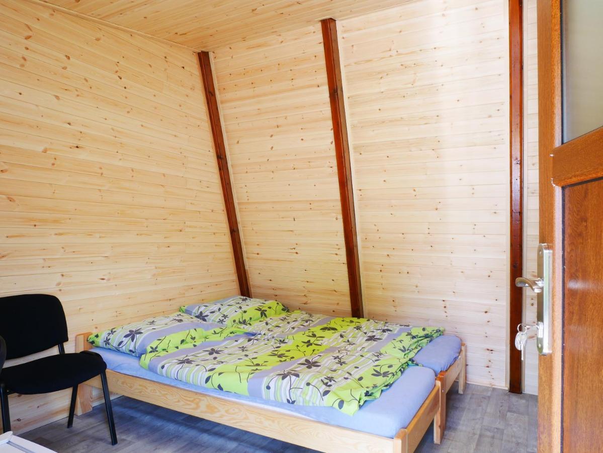 Camping Roznov Rožnov pod Radhoštěm Extérieur photo