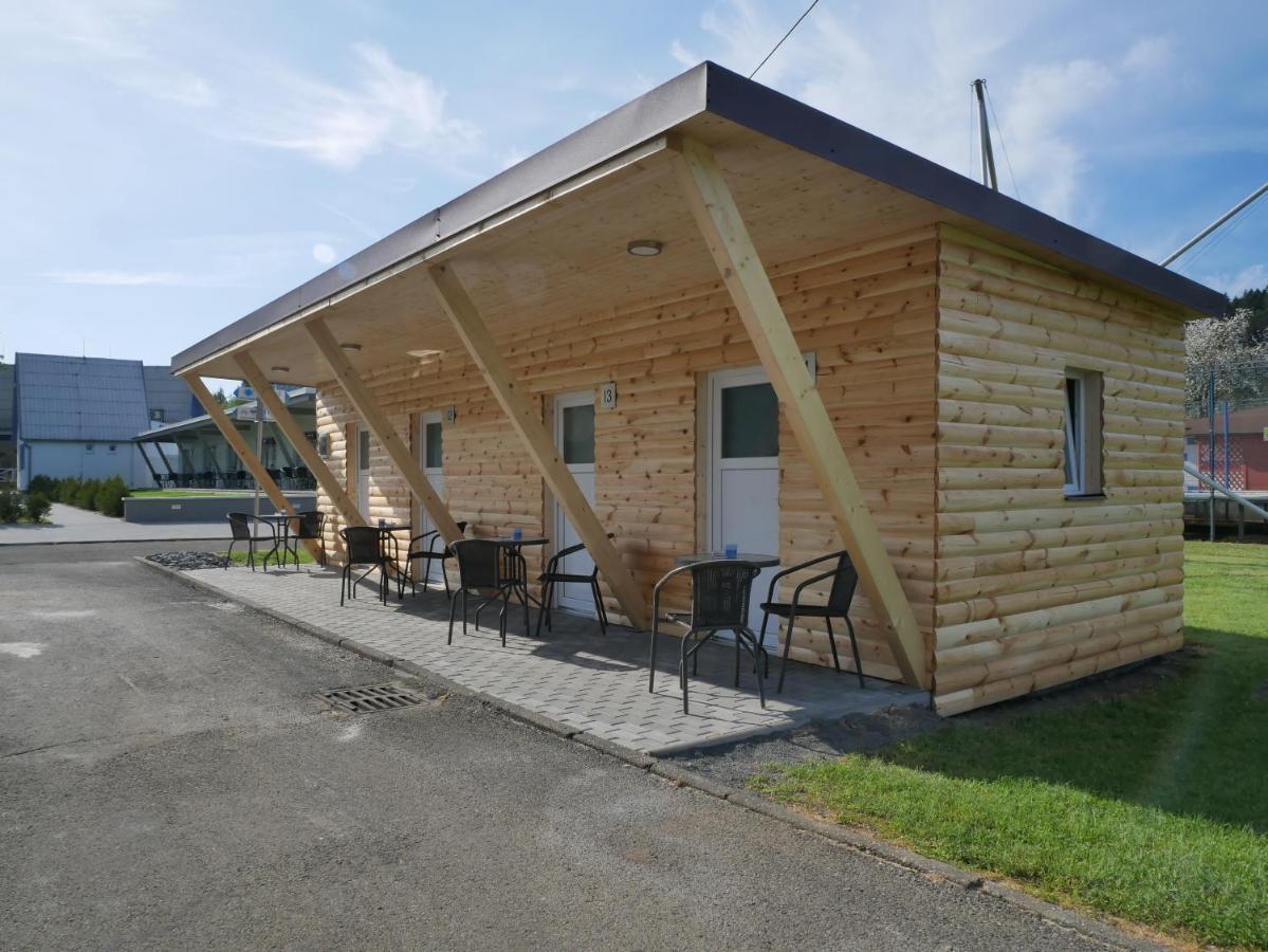 Camping Roznov Rožnov pod Radhoštěm Extérieur photo