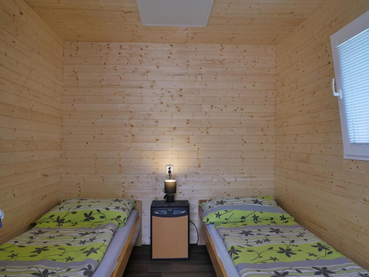 Camping Roznov Rožnov pod Radhoštěm Extérieur photo