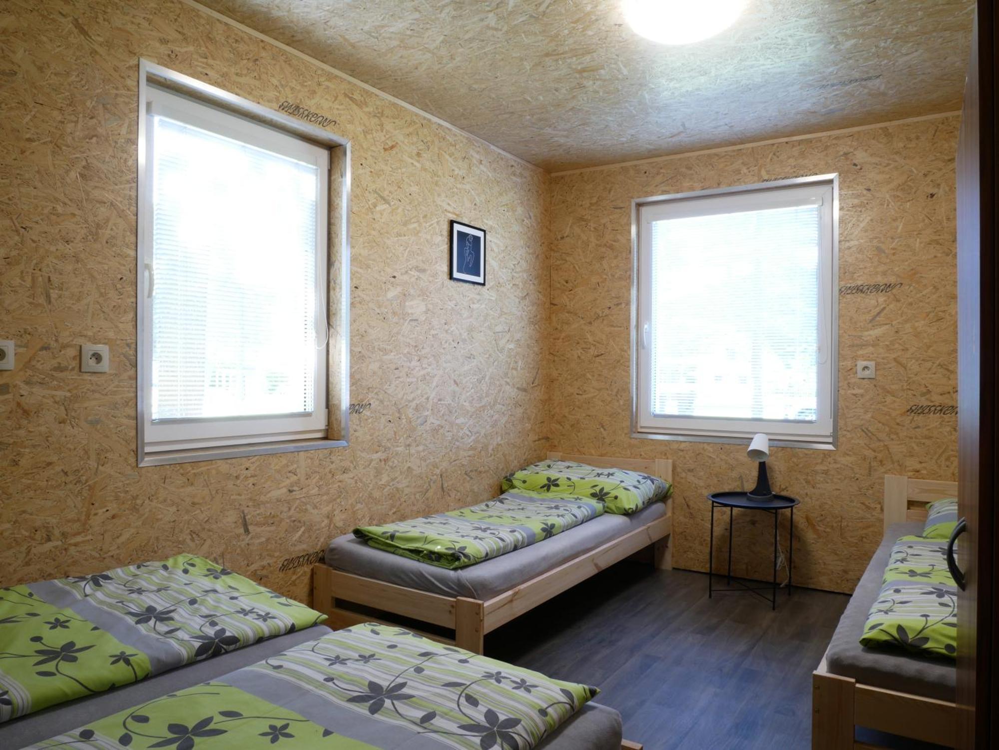 Camping Roznov Rožnov pod Radhoštěm Extérieur photo